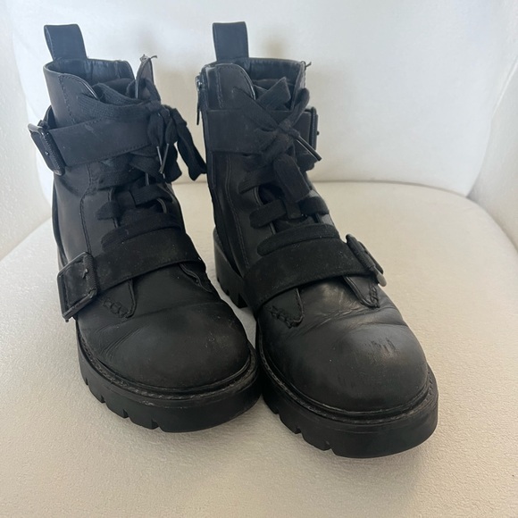 UGG Noe Combat Lace Up Boots Black- size 7.5 - Picture 10 of 10